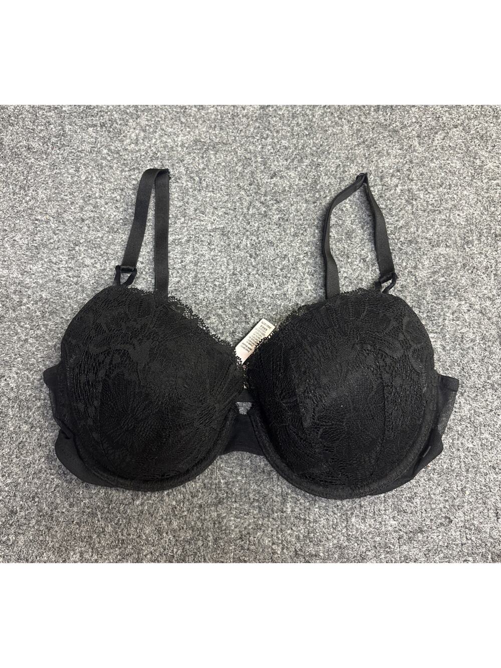 Victoria's Secret Women 34D Black Push Up Lace Padded Bra